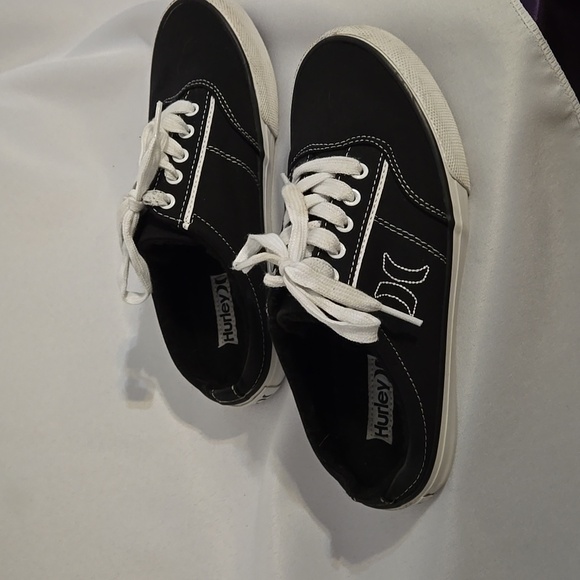 Hurley Shoes, Sz 6M, Kayo Lace Mules, Black n White, Slip-ons, Open-heel - Picture 3 of 11